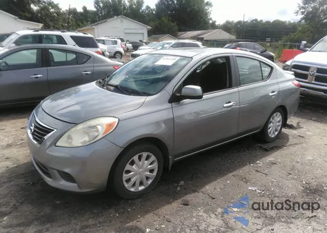 2013 Nissan Versa 1.6 Sv z USA, uszkodzony, nr VIN 3N1CN7AP2DL875126